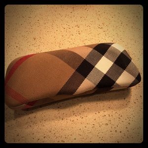 Burberry Accessories - Authentic Burberry Plaid Sunglasses Case Burberry Accessories - Authentic Burberry Plaid Sunglasses Case